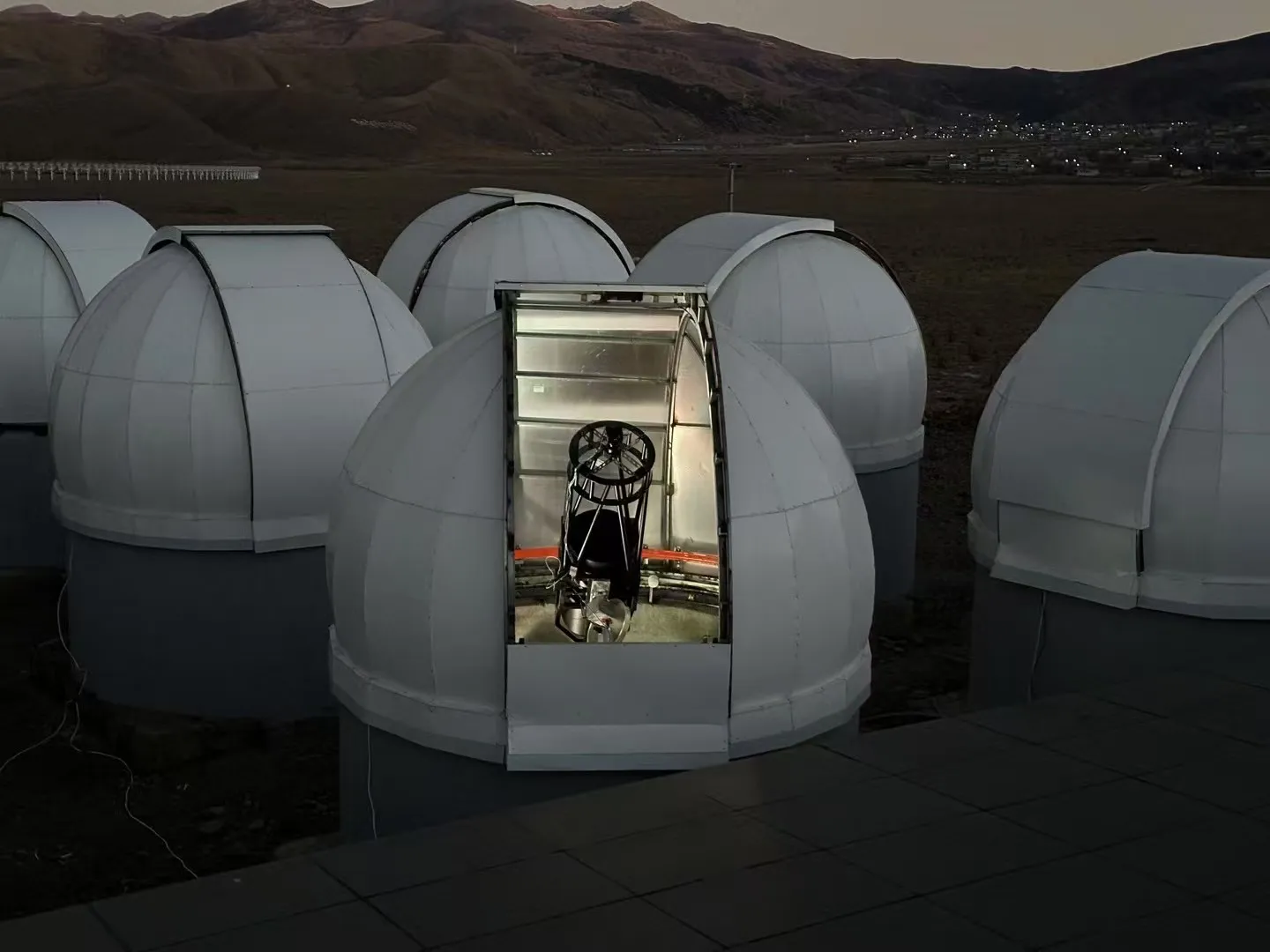 Collaborative astronomy under the stars